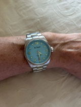 B.J. review photo