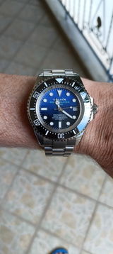 Dimitris review photo