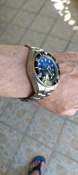 Dimitris review photo