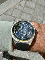 Olivier review photo