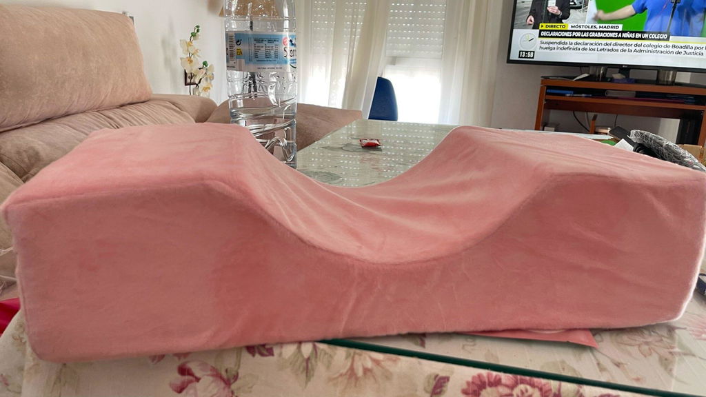 U-shaped pillow