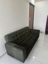 Navin review photo