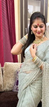 Komal Kaushik review photo