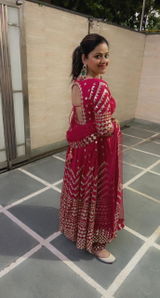 Pooja Jindal review photo
