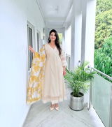 Anjali review photo