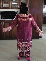 Saba Sayed. review photo