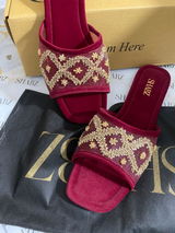 Mahira review photo