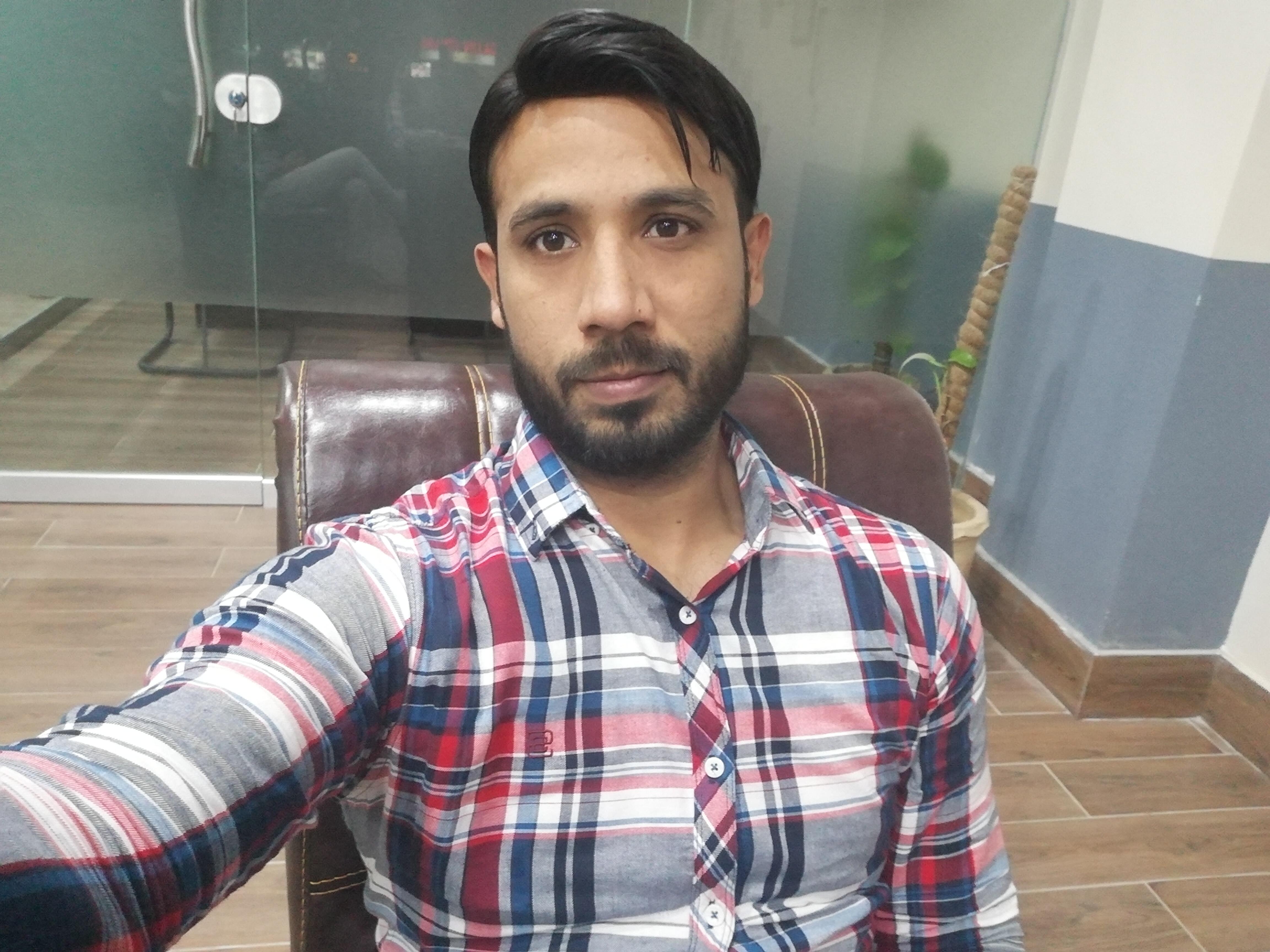 Muhammad Irfan review photo