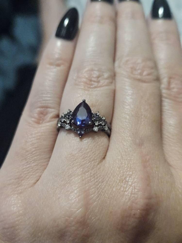 Gothic Black Gold Pear Cut Alexandrite Engagement Ring Set, Black Floral Promise Ring Unique Black Rhodium Wedding Ring Bridal Set for Women