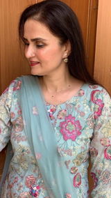 Asma Qureshi review photo
