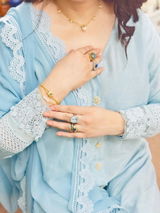 Sana Waheed review photo