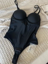 Melina review photo