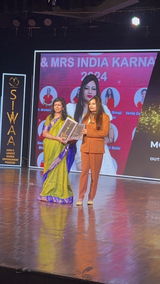 Monomita Ghosh review photo