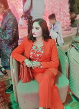 Se. Renu sing review photo