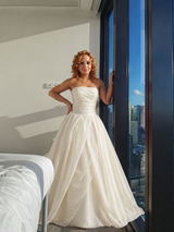 Lesley B. review photo