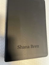 Shanna Brett review photo