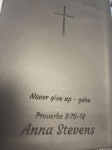 Anna Stevens review photo