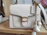 Lily Lee review photo