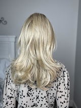 Lisa Mullins review photo