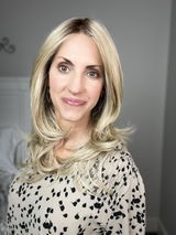 Lisa Mullins review photo