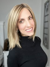 Lisa Mullins review photo