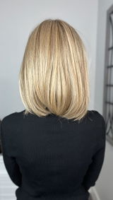 Lisa Mullins review photo