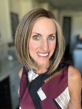 Lisa Mullins review photo