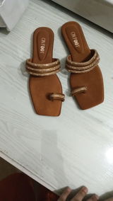 Shahzeen Manzoor review photo