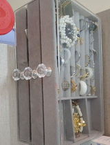 Komal Ahmed review photo