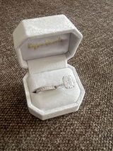 G review photo