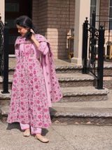 Priya Dangwal review photo