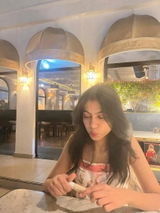 Divya review photo