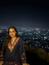 Shrishti Juneja review photo