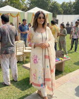 Aisha Khanna review photo