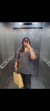 Priyanshi Dubey review photo