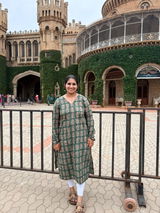 Parvathy Unnikrishnan review photo