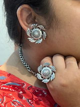 Diya Sethi review photo