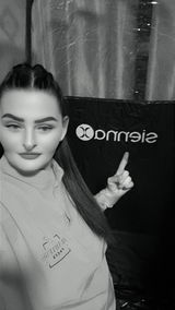 Sammie hirons review photo