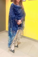 Huma Urooj review photo