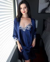 leahfennelly review photo