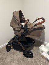 Dez review photo