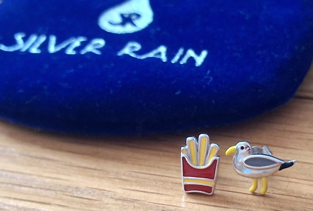 Quirky Mismatched Seagull and French Fries Stud Earrings in Sterling Silver, Enamel Coated Chips and Seagull Earrings, Bird Earrings