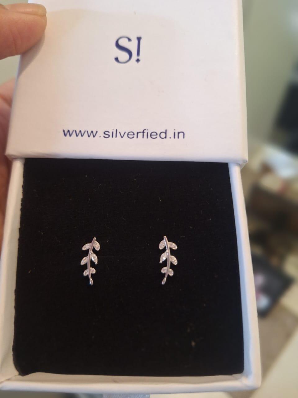 Shruti . review photo