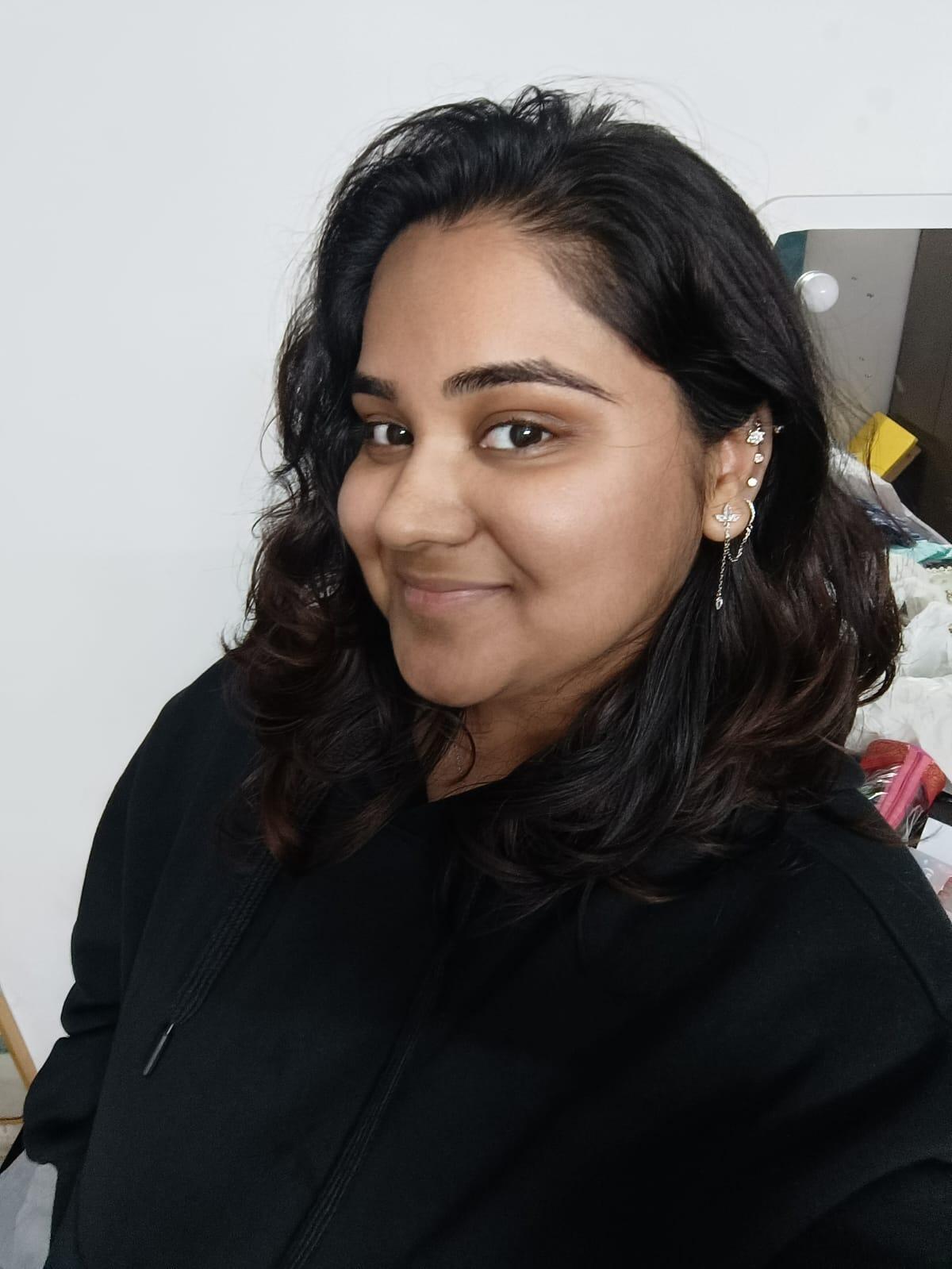 Navya Jain review photo