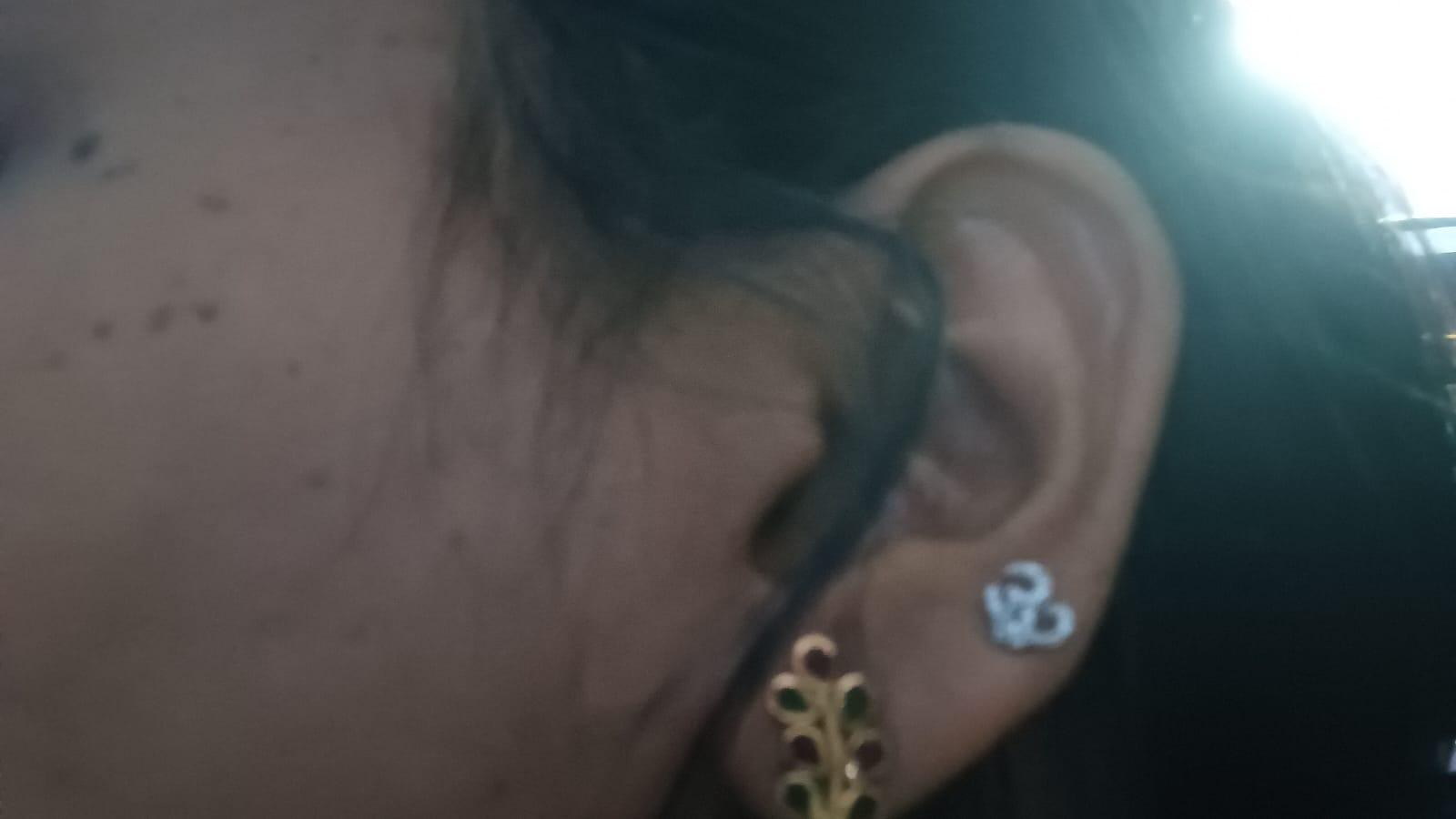 Navatha Kusuma review photo