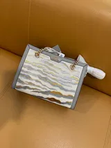 Kimberly Ruiz review photo