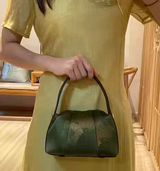 Kelly review photo