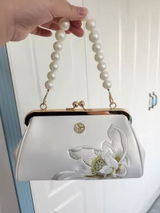 Mariana review photo