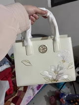 Lili review photo
