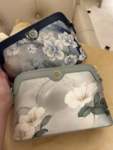 Jan review photo